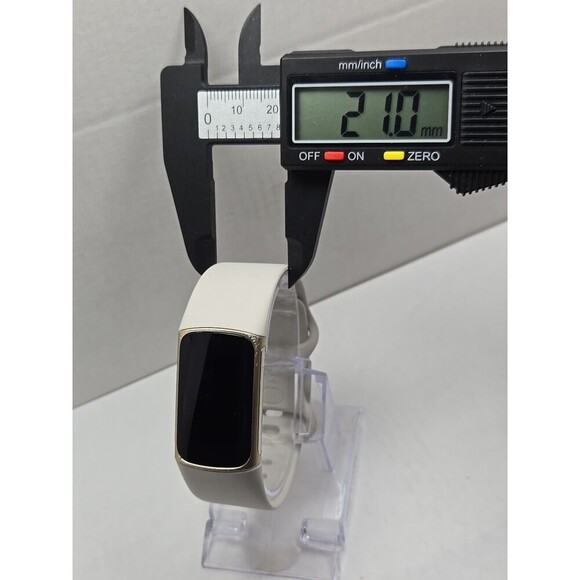 Fitbit Charge 5 Fitness Tracker GPS SpO2 Sleep Monitor Activity W/ Charger - Picture 6 of 11